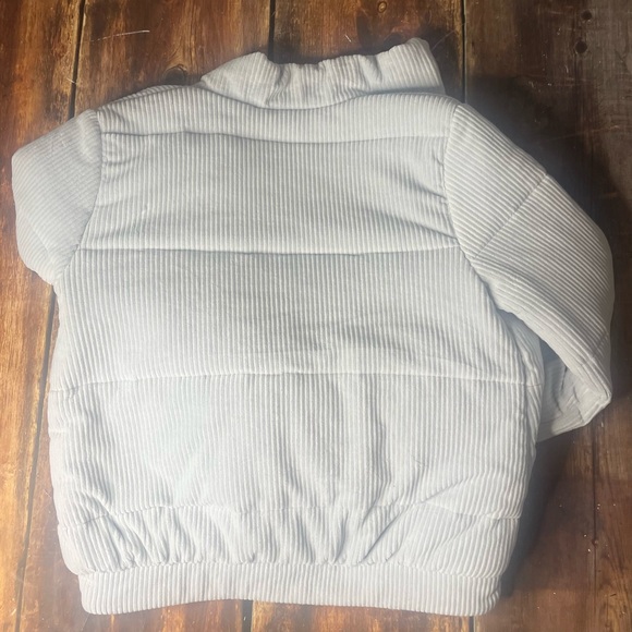 Madewell quilted puffer jacket. Size medium. Baby blue - Picture 3 of 6